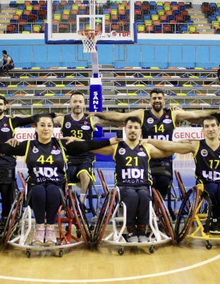 Fenerbahçe Tekerlekli Sandalye Basketbol Takımımız namağlup liderliğini sürdürdü